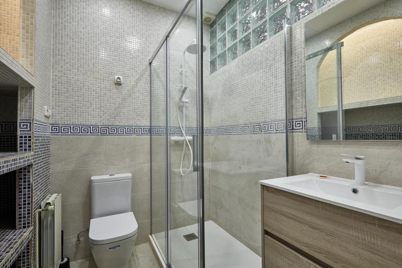 Bbarcelona Apartments Gaudi Avenue Flats Экстерьер фото